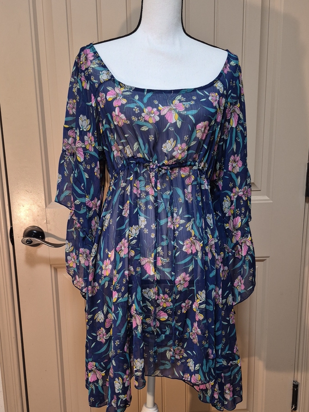 L Jessica Simpson Blue Floral Sheer Swim Coverup